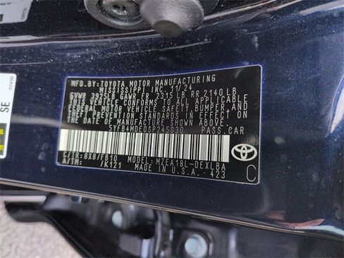 Certified 2025 Toyota Corolla LE image 14