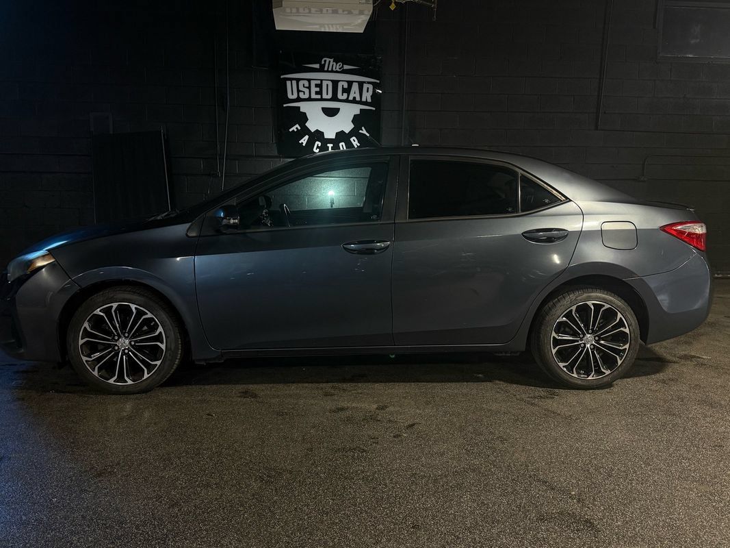 Used 2015 Toyota Corolla S FWD image 2
