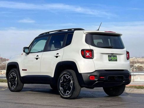 Used 2015 Jeep Renegade Trailhawk w/ Safety & Security Group I image 2