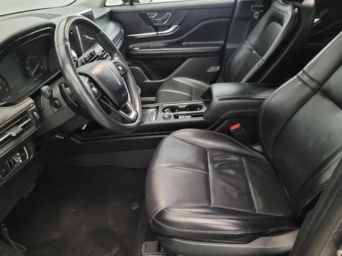 Used 2021 Lincoln Corsair AWD w/ Premium Package image 17