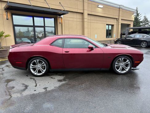 Used 2021 Dodge Challenger R/T image 8
