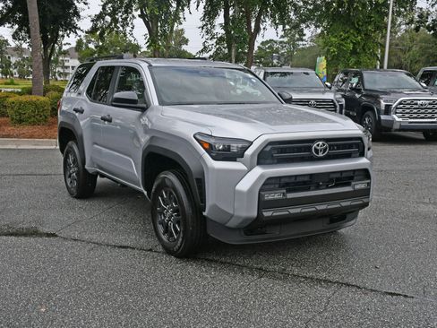 Certified 2026 Toyota 4Runner SR5 AWD/4WD image 6
