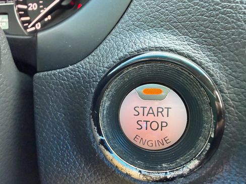 Used 2015 Nissan Altima 2.5 SV w/ Convenience Package image 24