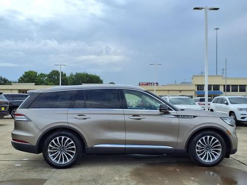 Used 2020 Lincoln Aviator Reserve w/ Elements Package Plus RWD image 21
