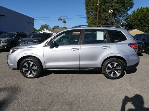 Used 2018 Subaru Forester 2.5i w/ Alloy Wheel Package image 2