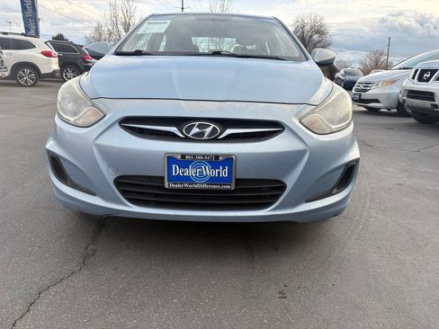Used 2013 Hyundai Accent GLS image 2