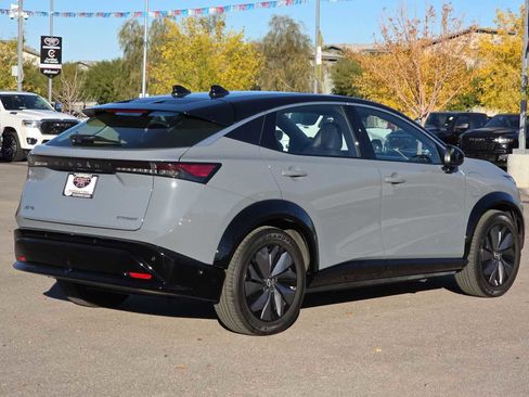 Used 2023 Nissan Ariya EMPOWER+ image 9