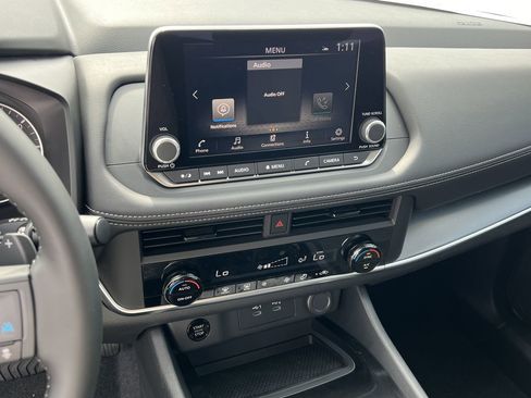 New 2026 Nissan Rogue SV image 9