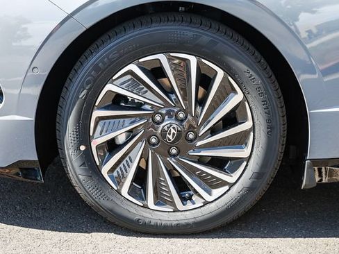New 2026 Hyundai Sonata Limited FWD image 11