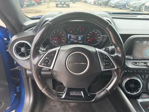 Used 2017 Chevrolet Camaro LT w/ Technology Package RWD image 18