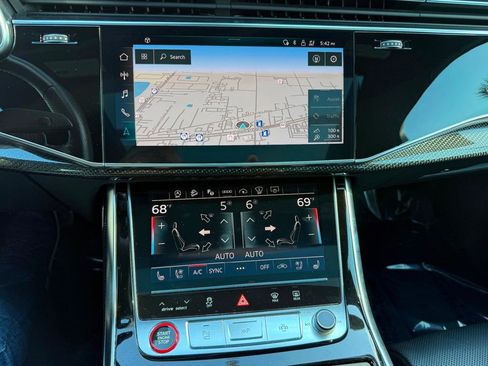 Used 2023 Audi SQ7 Prestige AWD/4WD image 18