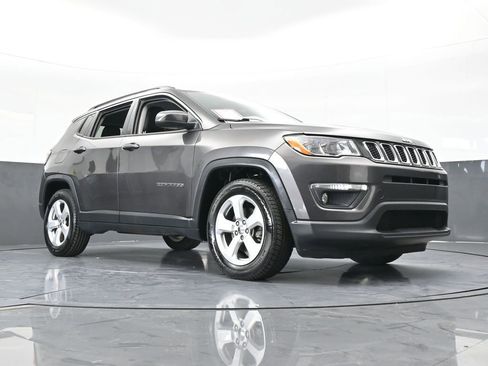 Used 2021 Jeep Compass Latitude image 57