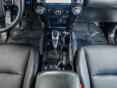 Used 2020 Toyota 4Runner TRD Off-Road Premium w/ Moonroof Package AWD/4WD image 24