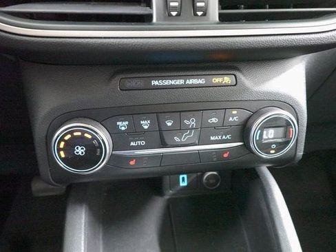 Certified 2020 Ford Escape SE Sport image 18