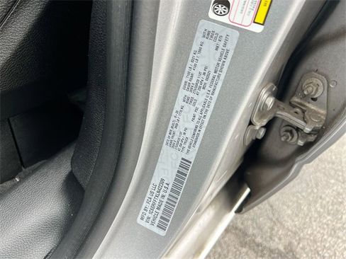 Used 2020 RAM 1500 Big Horn image 32