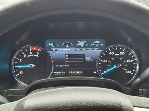 Used 2018 Ford F250 Lariat w/ Chrome Package image 12