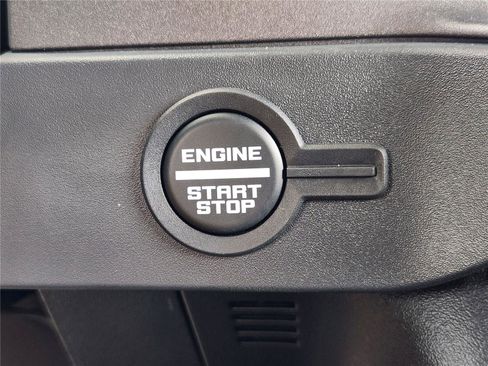 New 2025 Ford Bronco 4-Door AWD/4WD image 16