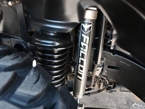 Used 2020 Jeep Gladiator Rubicon AWD/4WD image 11