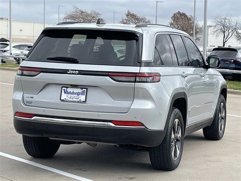 Used 2023 Jeep Grand Cherokee 4WD 4xe image 4