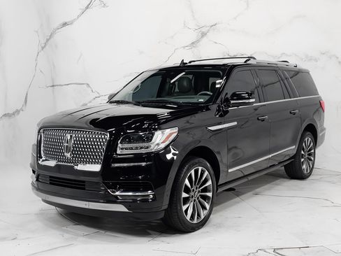 Used 2021 Lincoln Navigator L Reserve w/ Luxury Package AWD/4WD image 8