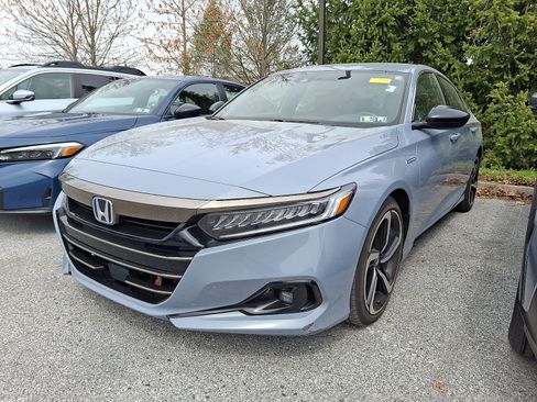 Used 2022 Honda Accord Sport image 3