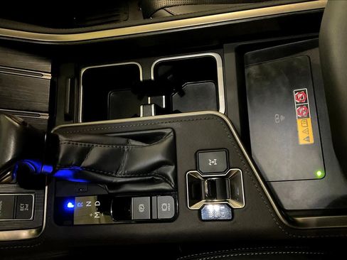 Used 2024 Lexus GX 550 image 15