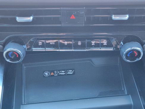 Used 2025 Chevrolet Tahoe LT image 16