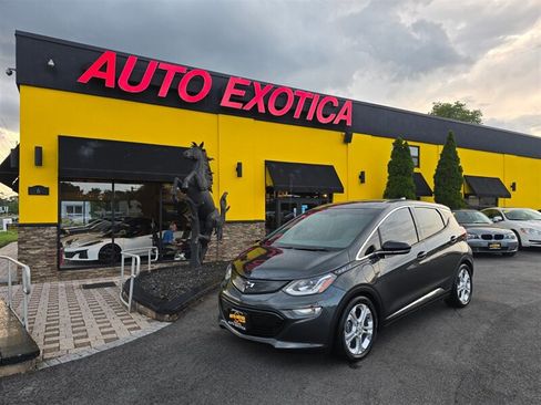 Used 2018 Chevrolet Bolt LT FWD image 1