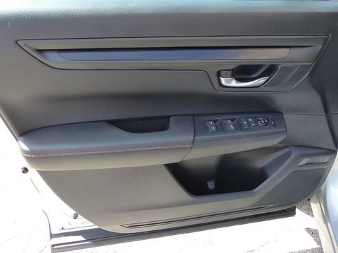 Used 2025 Honda CR-V Sport image 19