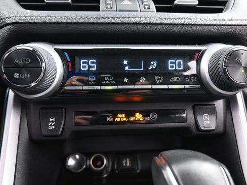 Used 2025 Toyota RAV4 XLE Premium FWD image 25