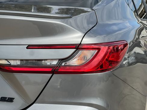 Used 2025 Toyota Camry SE w/ Convenience Package FWD image 27