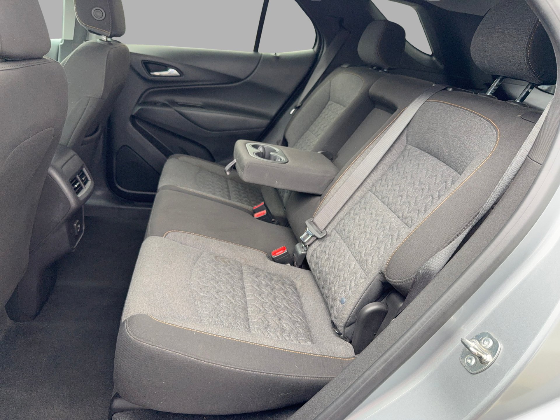 Used 2024 Chevrolet Equinox LT FWD image 23