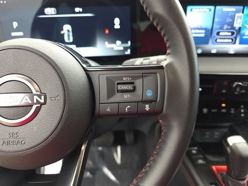 Used 2026 Nissan Kicks SR FWD image 18