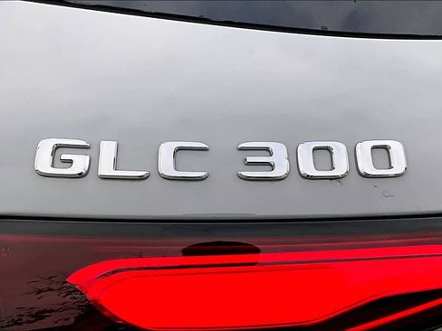 New 2026 Mercedes-Benz GLC 300 image 15