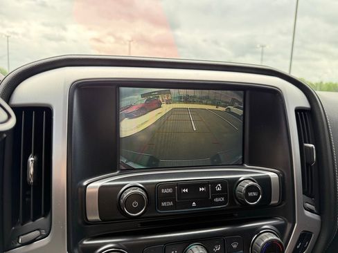 Used 2018 GMC Sierra 1500 SLT w/ SLT Premium Package image 17