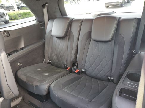 Used 2023 Mercedes-Benz GLS 63 AMG 4MATIC image 13