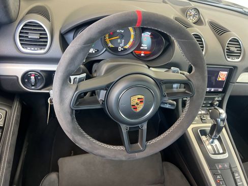 Used 2021 Porsche 718 Cayman GT4 RWD image 13