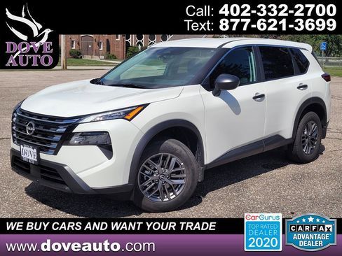 Used 2025 Nissan Rogue S image 1