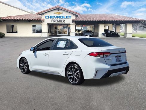 Used 2021 Toyota Corolla SE w/ SE Premium Package FWD image 6