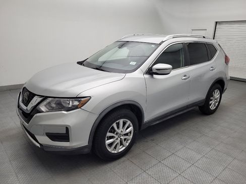 Used 2020 Nissan Rogue SV AWD/4WD image 2