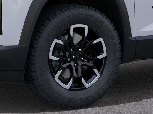 New 2026 Chevrolet Equinox ACTIV w/ Convenience Package III image 10