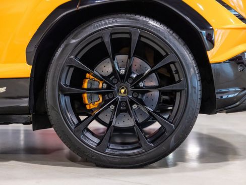 Used 2024 Lamborghini Urus S AWD/4WD image 17
