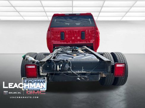 Used 2024 Chevrolet Silverado 3500 LT w/ Convenience Package image 5