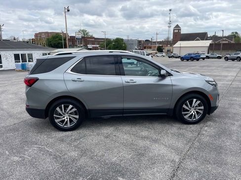 Used 2023 Chevrolet Equinox Premier image 4