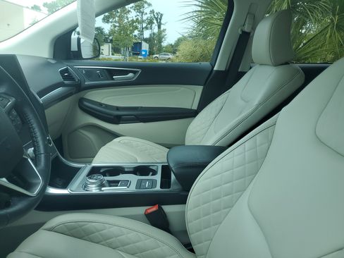 Used 2023 Ford Edge Titanium w/ Cargo Accessory Package AWD/4WD image 10