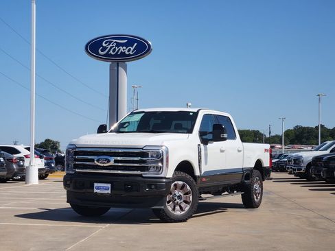 Certified 2025 Ford F250 King Ranch AWD/4WD image 3
