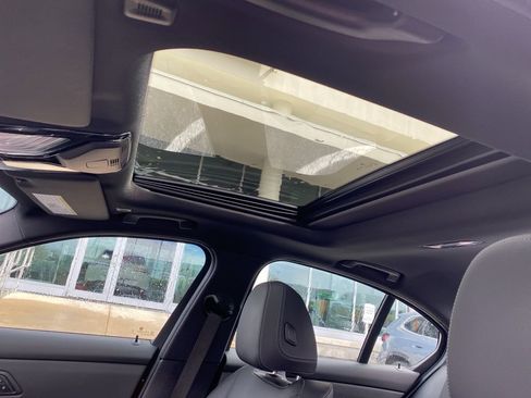 Used 2025 BMW M340i xDrive w/ Premium Package image 10