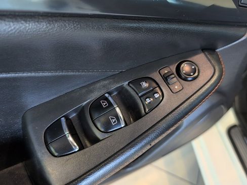 Used 2020 Nissan Maxima SR w/ Sport Mat Group image 10