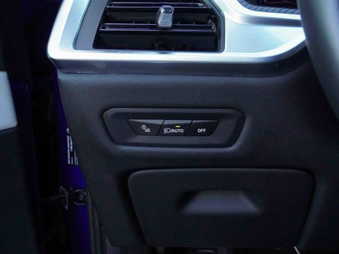 Certified 2025 BMW X5 M60i image 17