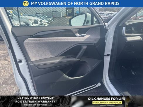 New 2026 Volkswagen Tiguan S AWD/4WD image 21